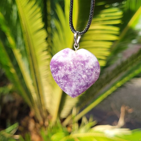 Lepidolite Gemstone Heart Pendant - Picture 4 of 5